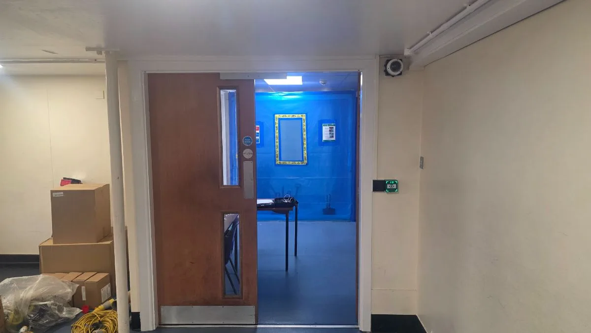 Cardinal Newman High School — airlock entrance into the live enclosure — Innov8 UK Group