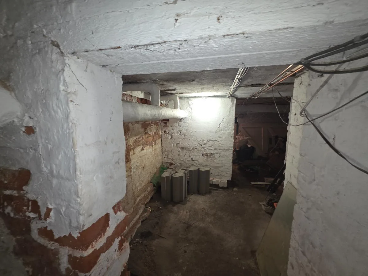 Pipe insulation removal at Gloucester Road — on-site photo 4 — Innov8 UK Group