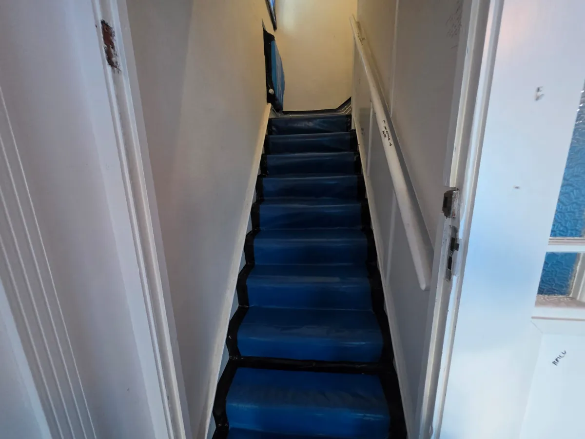 12.02m² of asbestos insulating board removed from a stairwell in Leeds — on-site photo 3 — Innov8 UK Group