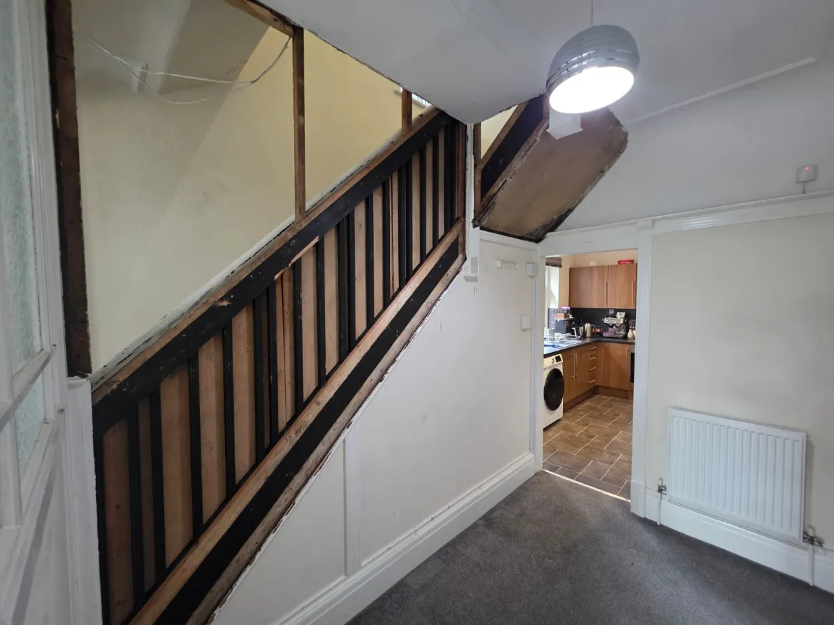 12.02m² of asbestos insulating board removed from a stairwell in Leeds — on-site photo 9 — Innov8 UK Group