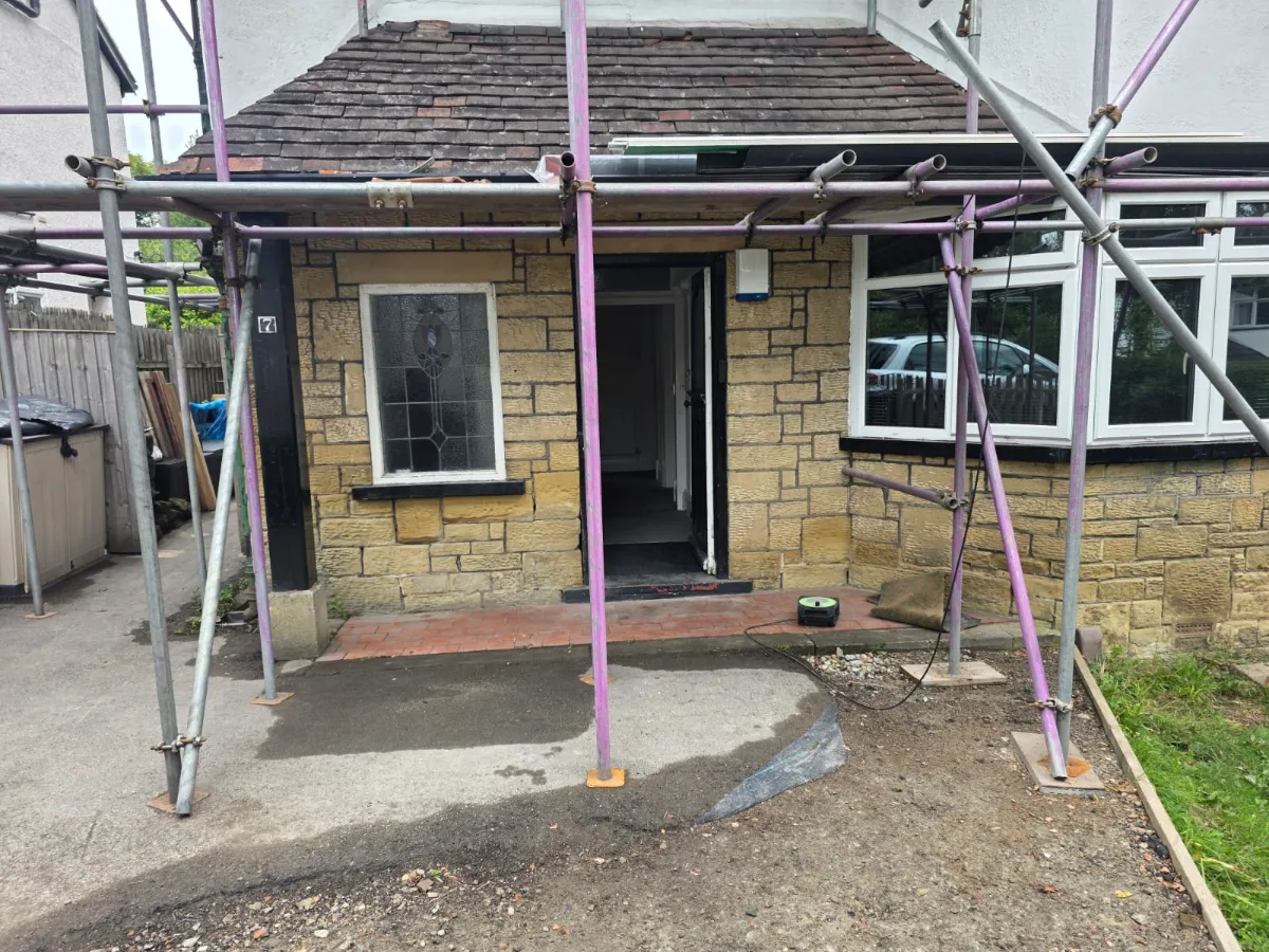 12.02m² of asbestos insulating board removed from a stairwell in Leeds — on-site photo 12 — Innov8 UK Group